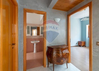 Hall / corridoio - Quadrilocale Via Mare Di Bering
 
20, Roma - foto 15