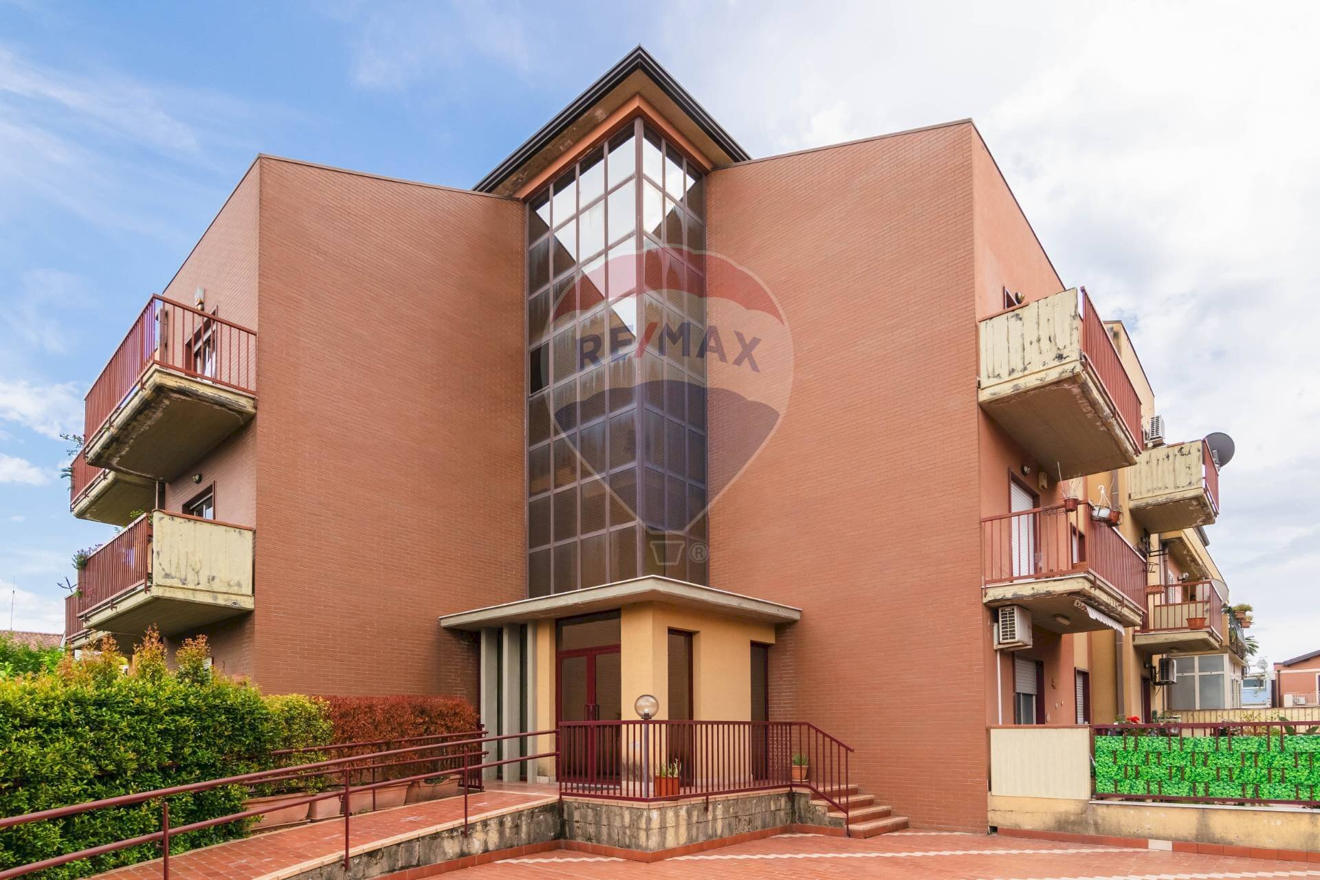 Edificio all\'aperto - Quadrilocale Via Paolo Orsi
 
33, Mascali - foto 1