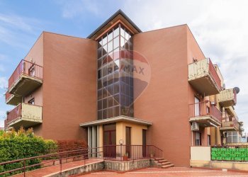 Edificio all\'aperto - Quadrilocale Via Paolo Orsi
 
33, Mascali - foto 1