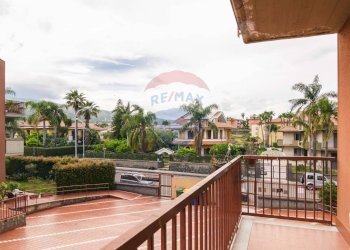 Balcone - Quadrilocale Via Paolo Orsi
 
33, Mascali - foto 4