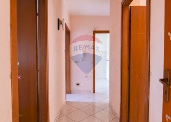 Hall / corridoio - Quadrilocale Via Paolo Orsi
 
33, Mascali - foto 6