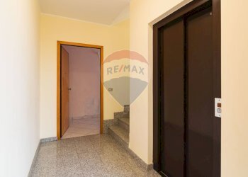 Hall / corridoio - Quadrilocale Via Paolo Orsi
 
33, Mascali - foto 19