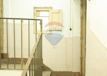 Scale - Casa indipendente via dottor rizzo
 
22, Biancavilla - foto 24