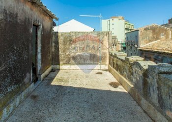 Terrazza - Casa indipendente via dottor rizzo
 
22, Biancavilla - foto 40