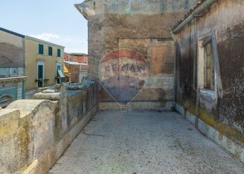 Edificio all\'aperto - Casa indipendente via dottor rizzo
 
22, Biancavilla - foto 41