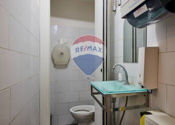 Bagno - Locale Commerciale Via Casal de Pazzi
 
79, Roma - foto 11
