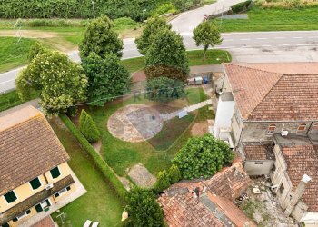 Edificio all\'aperto - Residence Via Roma
41, Jolanda di Savoia - foto 25