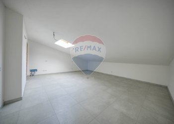 Stanza vuota - Villa Bifamiliare Via Fiorini
 
36, Copparo - foto 15