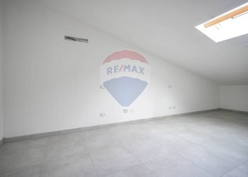 Stanza vuota - Villa Bifamiliare Via Fiorini
 
36, Copparo - foto 22