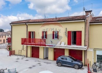 Casa all\'aperto - Villa Bifamiliare Via Fiorini
 
36L, Copparo - foto 9