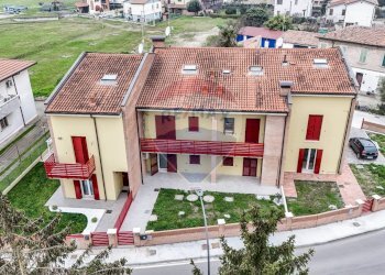 Casa all\'aperto - Villa Bifamiliare Via Fiorini
 
36L, Copparo - foto 10
