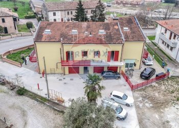 Casa all\'aperto - Villa Bifamiliare Via Fiorini
 
36L, Copparo - foto 17