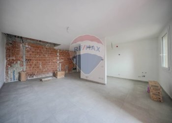 Stanza vuota - Villa Bifamiliare Via Fiorini
 
36L, Copparo - foto 18