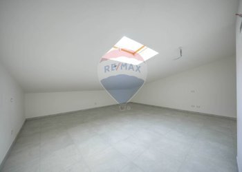 Stanza vuota - Villa Bifamiliare Via Fiorini
 
36L, Copparo - foto 22