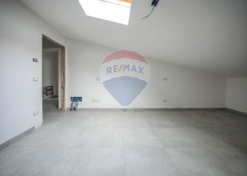 Stanza vuota - Villa Bifamiliare Via Fiorini
 
36L, Copparo - foto 27