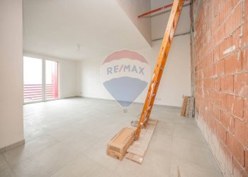 Stanza vuota - Villa Bifamiliare Via Fiorini
 
36L, Copparo - foto 35