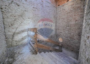 Scale - Rustico Via Provinciale Finale
 
79, Tresignana - foto 13