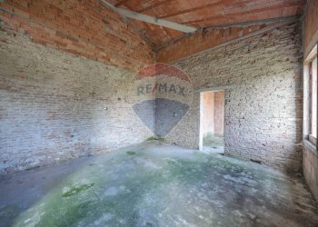 Stanza vuota - Rustico Via Provinciale Finale
 
79, Tresignana - foto 16