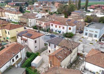 Casa all\'aperto - Casa indipendente Via Del Lavoro
 
19, Tresignana - foto 41