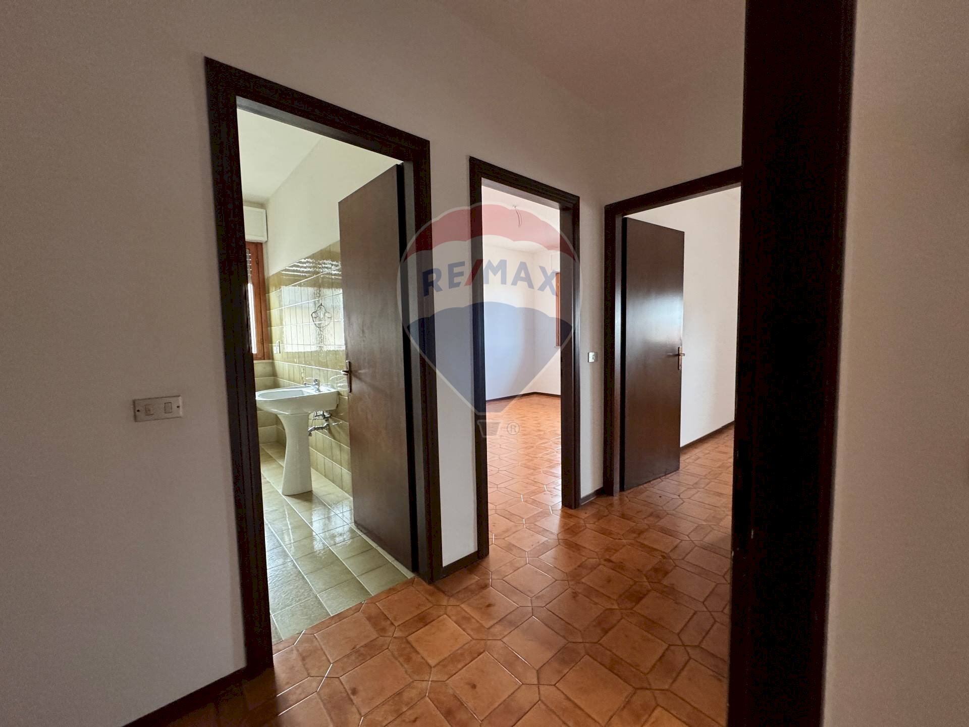 Hall / corridoio - Quadrilocale Piazzale Verga
 
15, Copparo - foto 2