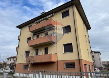Edificio all\'aperto - Quadrilocale Piazzale Verga
 
15, Copparo - foto 1