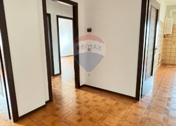 Hall / corridoio - Quadrilocale Piazzale Verga
 
15, Copparo - foto 3