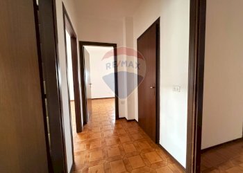 Hall / corridoio - Quadrilocale Piazzale Verga
 
15, Copparo - foto 11