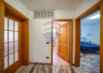 Hall / corridoio - Villa Viale Nord
 
8, Tresignana - foto 15