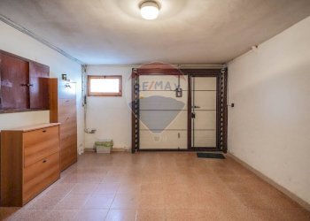 Hall / corridoio - Villa Viale Nord
 
8, Tresignana - foto 23