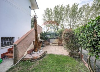 Giardino - Villa Viale Nord
 
8, Tresignana - foto 39