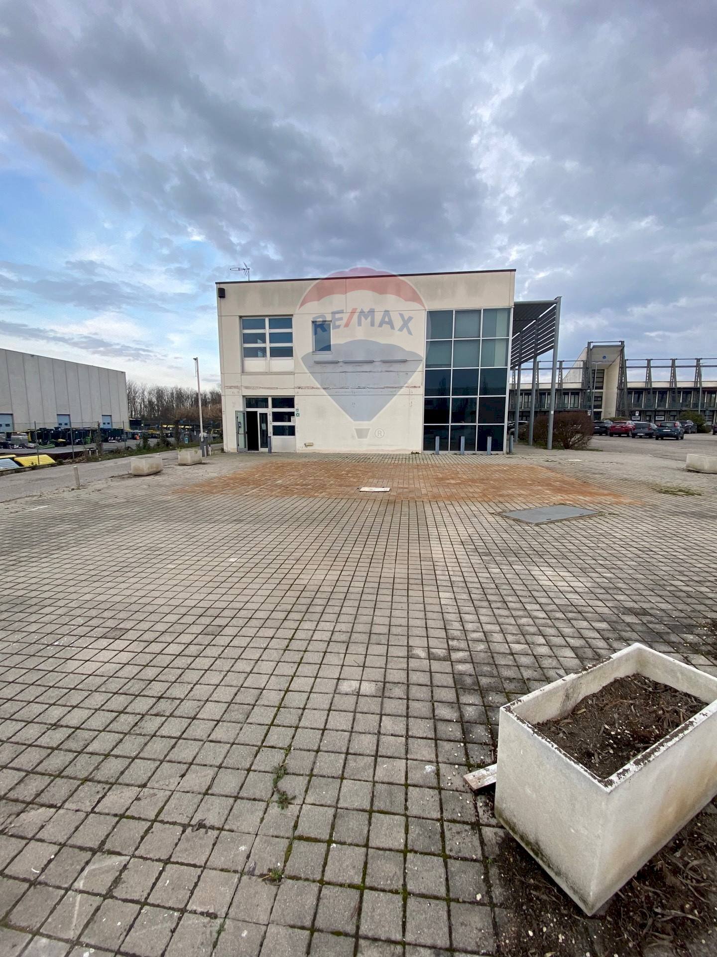 Casa all\'aperto - Locale Commerciale Viale delle Industrie
 
53A, Rovigo - foto 1