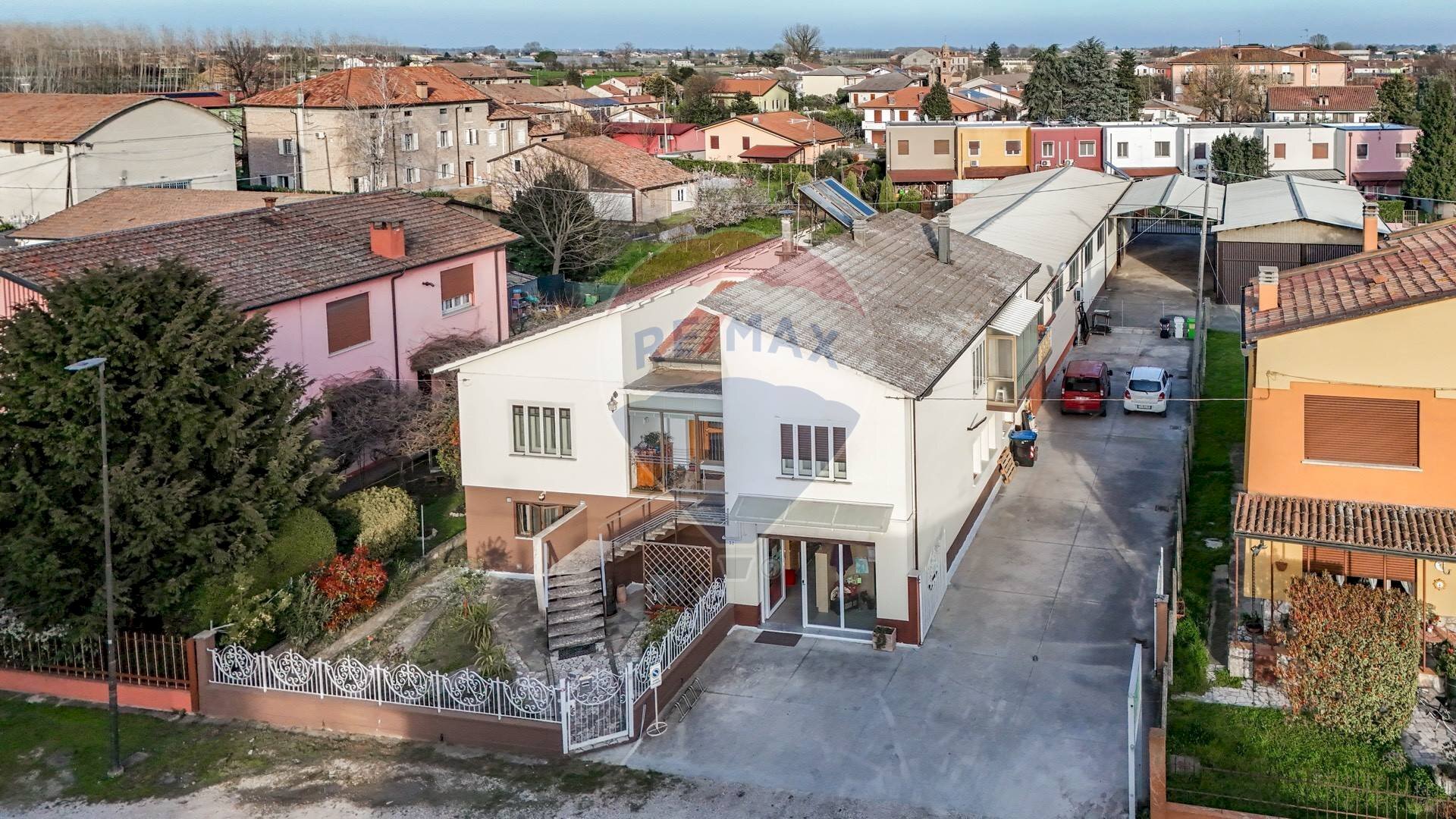Casa all\'aperto - Villa Via Amendola
 
32, Castelmassa - foto 3