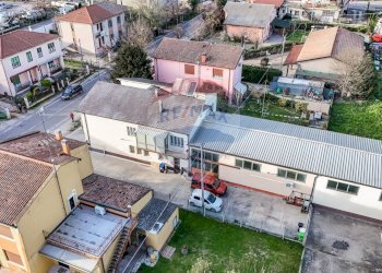 Casa all\'aperto - Villa Via Amendola
 
32, Castelmassa - foto 3
