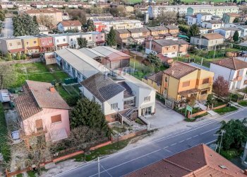 Casa all\'aperto - Villa Via Amendola
 
32, Castelmassa - foto 9