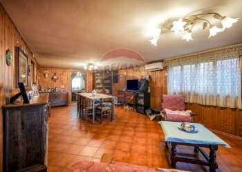 Sala da pranzo - Villa Via Amendola
 
32, Castelmassa - foto 27
