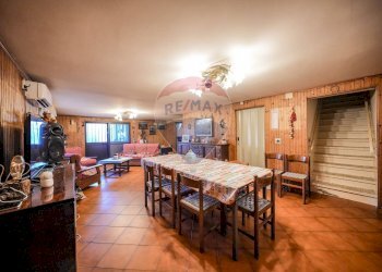 Sala da pranzo - Villa Via Amendola
 
32, Castelmassa - foto 32