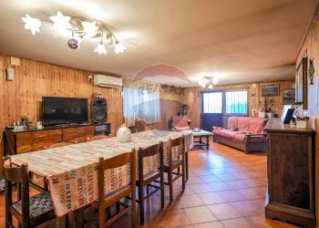 Sala da pranzo - Villa Via Amendola
 
32, Castelmassa - foto 33