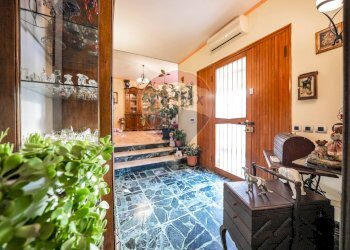 Hall / corridoio - Villa Via Amendola
 
32, Castelmassa - foto 48