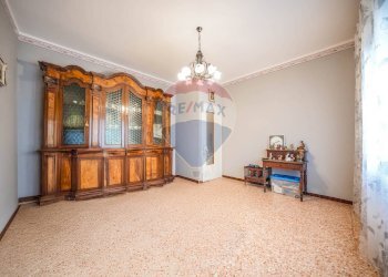 Stanza vuota - Villa Via Amendola
 
32, Castelmassa - foto 50