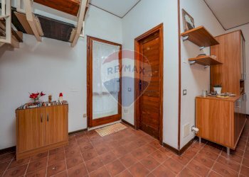 Hall / corridoio - Villa a Schiera Via Leoncavallo
 
85, Comacchio - foto 20