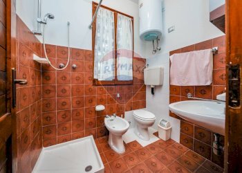 Bagno - Villa a Schiera Via Leoncavallo
 
85, Comacchio - foto 27