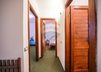 Hall / corridoio - Villa a Schiera Via Leoncavallo
 
85, Comacchio - foto 34