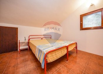 Camera / camera da letto - Villa a Schiera Via Leoncavallo
 
85, Comacchio - foto 37