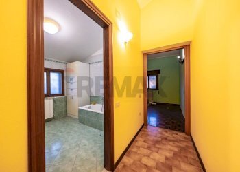 Hall / corridoio - Villa Villadose - foto 44