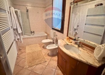 Bagno - Casa indipendente Via Nazionale
 
915/25, Bosaro - foto 9