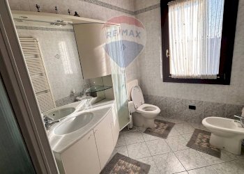 Bagno - Casa indipendente Via Nazionale
 
915/25, Bosaro - foto 13