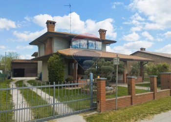 Casa all\'aperto - Casa indipendente Via Ca Motte
 
2, Codigoro - foto 2