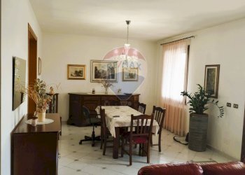 Sala da pranzo - Casa indipendente Via Ca Motte
 
2, Codigoro - foto 15