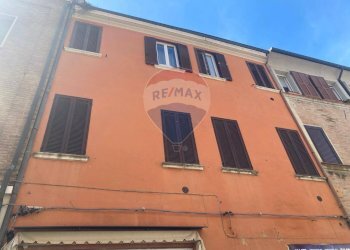 Edificio all\'aperto - Attico Via Garibaldi
 
37, Ferrara - foto 1