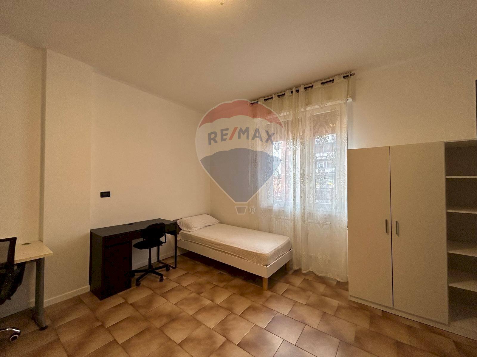 Camera / camera da letto - Non-buildable land corso piave
 
74, Ferrara - photo 3